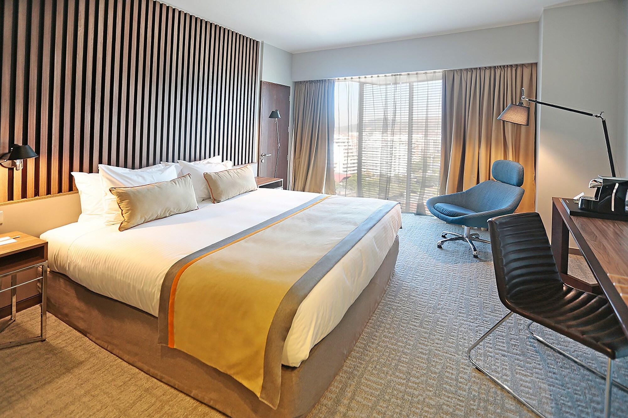 Doubletree By Hilton Santiago Kennedy, Chile Ξενοδοχείο Εξωτερικό φωτογραφία