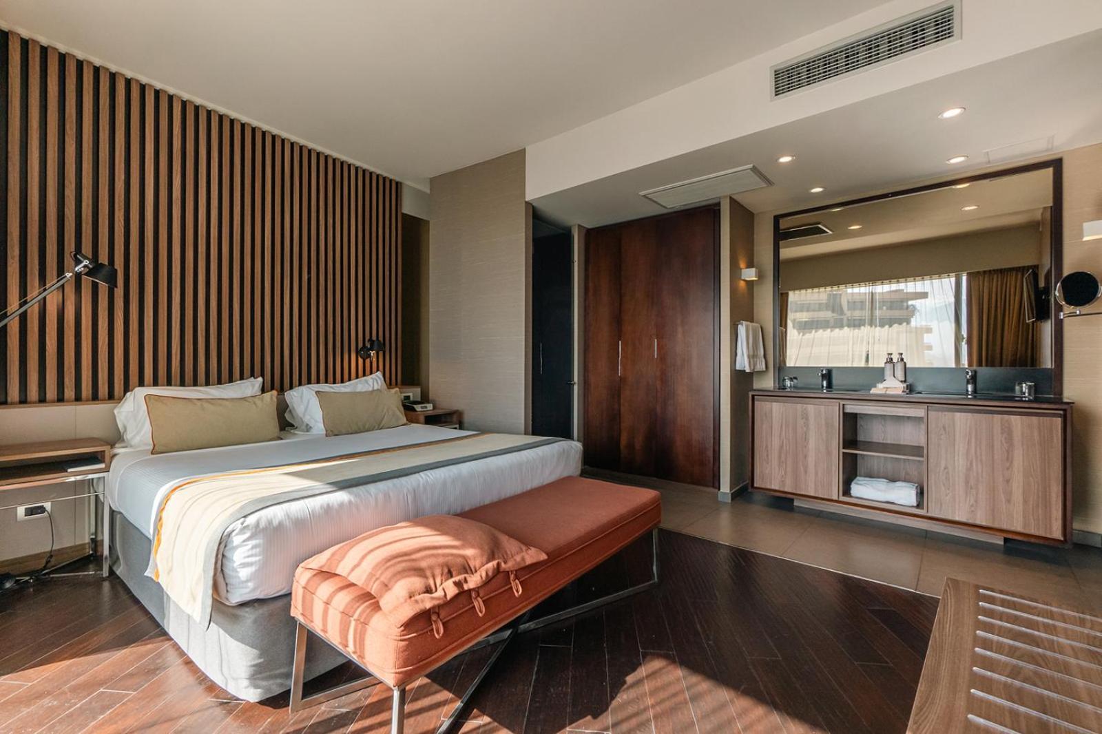 Doubletree By Hilton Santiago Kennedy, Chile Ξενοδοχείο Εξωτερικό φωτογραφία